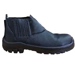 BOTA DE COURO COMUM